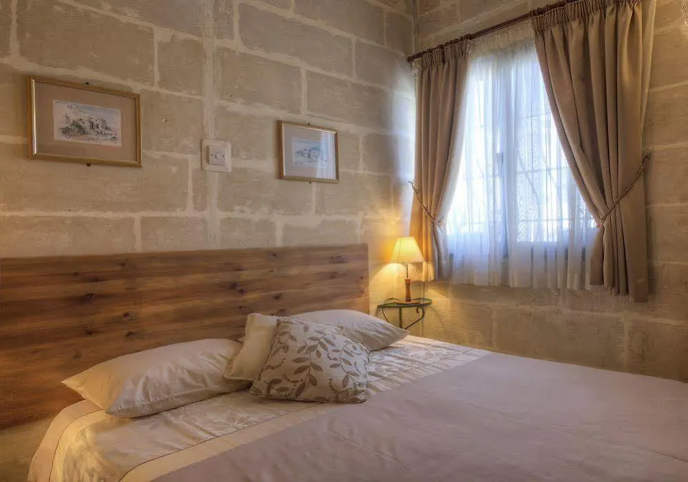 ***  Green Grove Guest House Saint Julian's Μάλτα