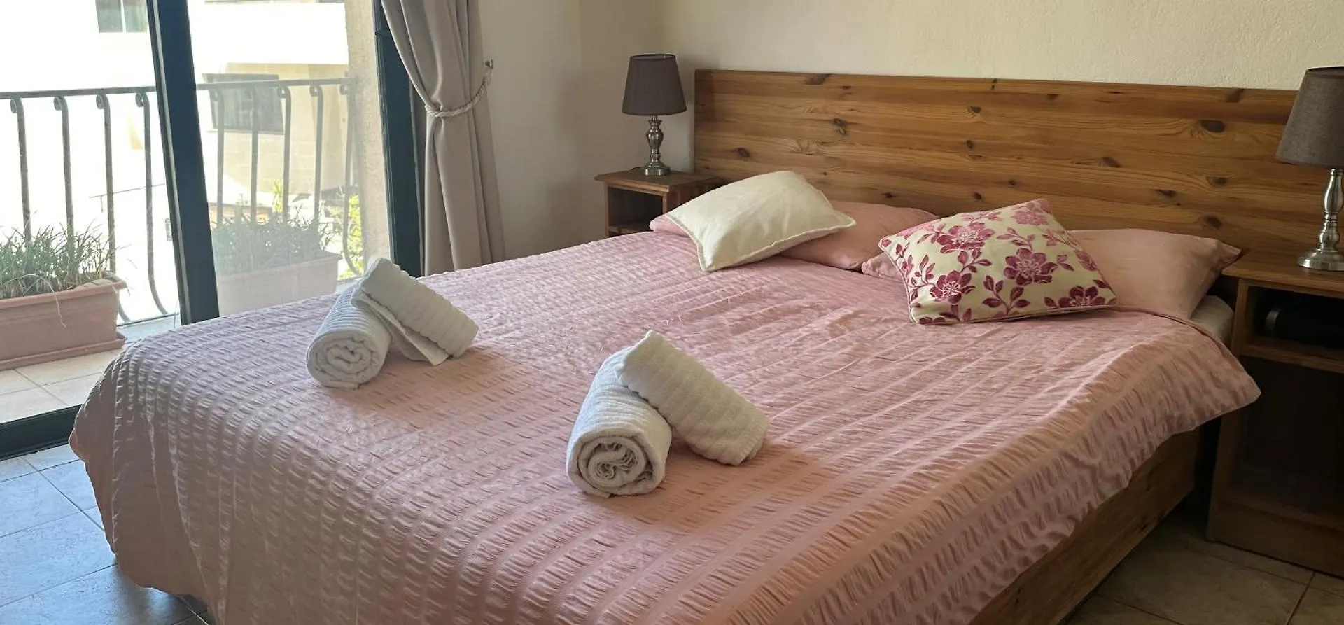 Green Grove Guest House San Ġiljan 3*,
