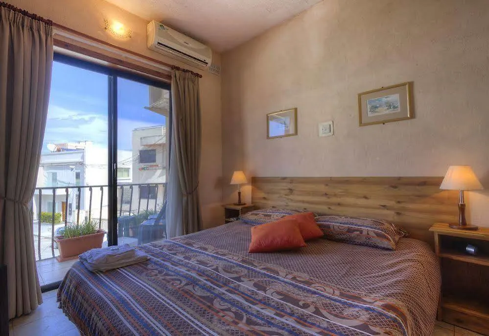 Green Grove Guest House San Ġiljan