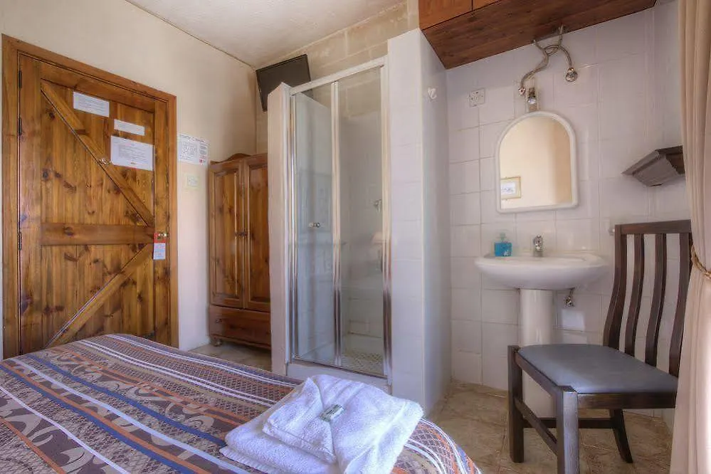 Green Grove Guest House San Ġiljan Malta